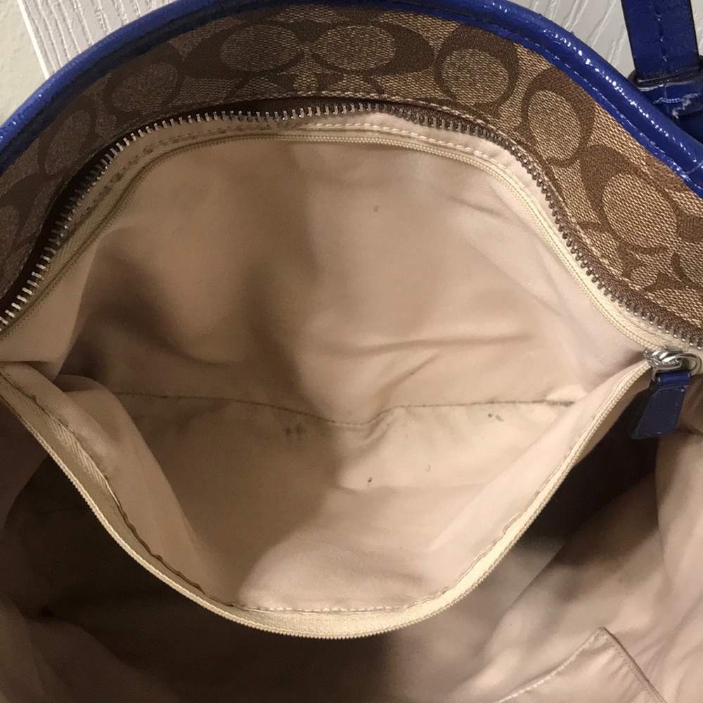 Coach Purse - Picture 4 of 6